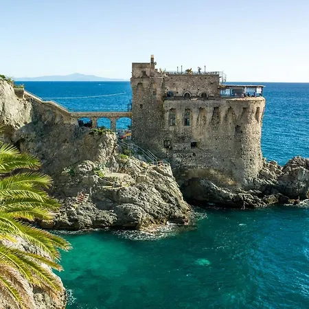 Nyaraló Grecale - Amazing With Patio And Sea View Maiori