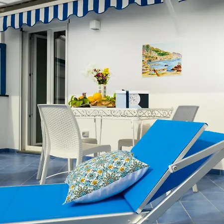 Grecale - Amazing With Patio And Sea View Holiday home